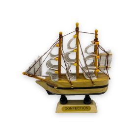 Vitorlás Hajó Barna